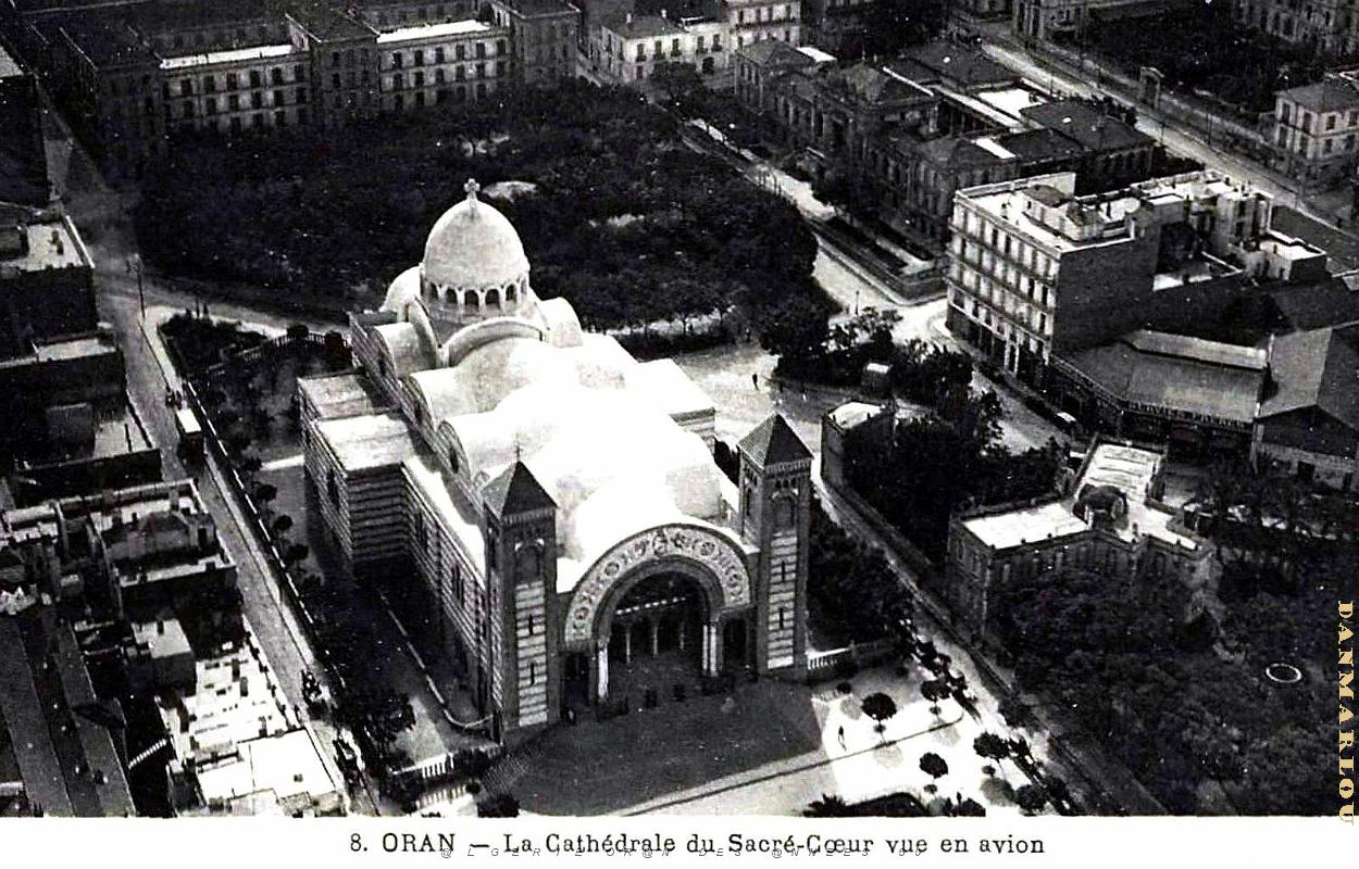 Oran - Cathedrale vue d'Avion.jpg